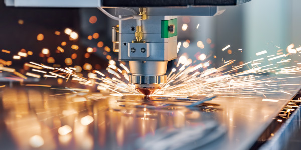 Reformas Integrales de Naves Industriales Totana · Instalación Tecnología y Comunicaciones