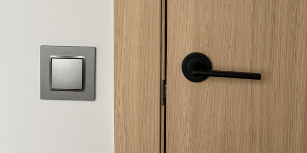Reformas Integrales de Viviendas Alcantarilla · Puertas de Calidad